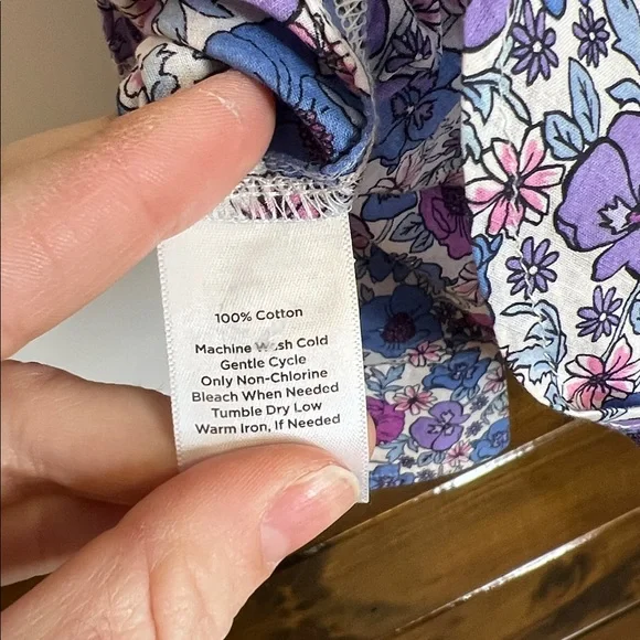 Talbots Purple and Blue Floral Button Down Cotton Top- M - Picture 5 of 5